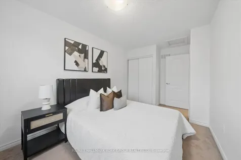 50 Southwoods Crescent Barrie ON L4N 9P8