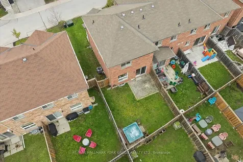 50 Southwoods Crescent Barrie ON L4N 9P8