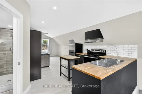 2570 Creemore Avenue Clearview ON L0M 1N0