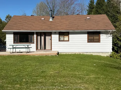 43 Winterset Avenue Tiny ON L0L 2J0