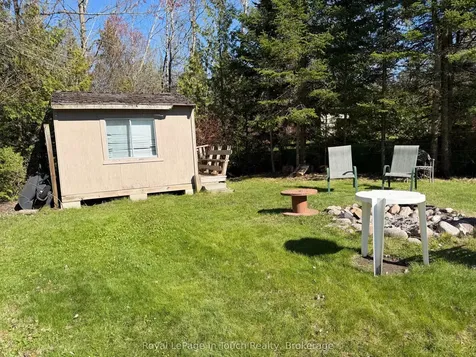 43 Winterset Avenue Tiny ON L0L 2J0