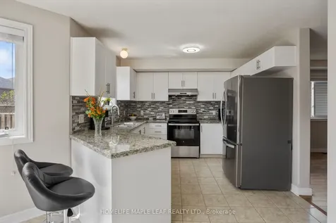 17 Irene Drive Barrie ON L4N 0Y8