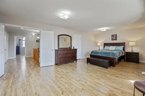 17 Irene Drive Barrie ON L4N 0Y8