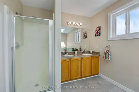 17 Irene Drive Barrie ON L4N 0Y8