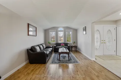 17 Irene Drive Barrie ON L4N 0Y8