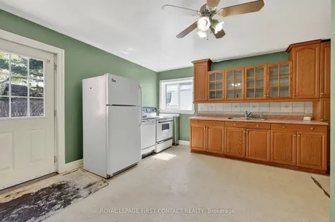 202 Bradford Street Barrie ON L4N 3B6