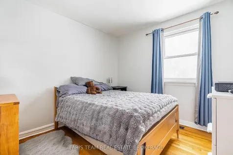 18 Newton Street Barrie ON L4M 3N3