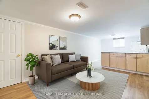 18 Newton Street Barrie ON L4M 3N3