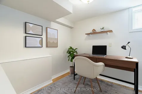 18 Newton Street Barrie ON L4M 3N3