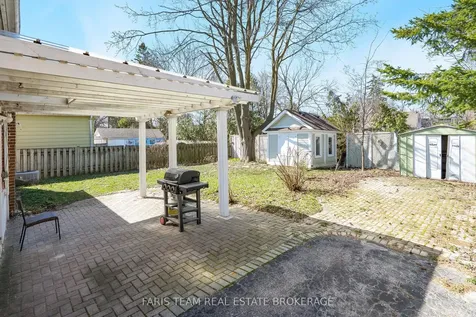 18 Newton Street Barrie ON L4M 3N3