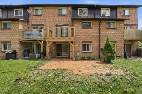3 Evergreen Court Barrie ON L4N 6W7