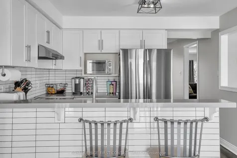 340 Livingstone Street W Barrie ON L4N 7C5