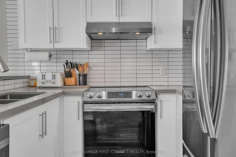 340 Livingstone Street W Barrie ON L4N 7C5