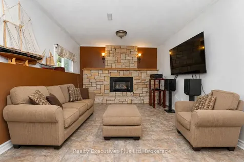 24 Mcconkey Place Barrie ON L4N 6H1
