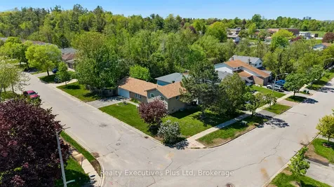 24 Mcconkey Place Barrie ON L4N 6H1