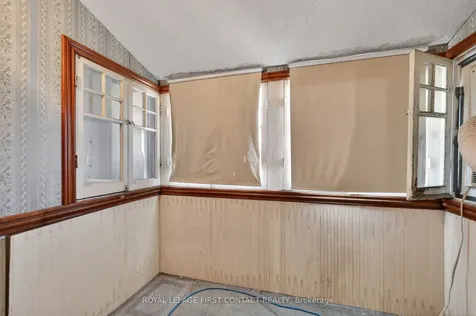 202 Bradford Street Barrie ON L4N 3B6