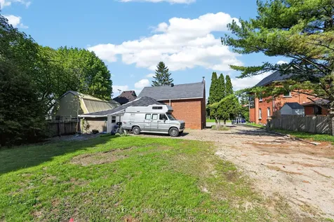 202 Bradford Street Barrie ON L4N 3B6