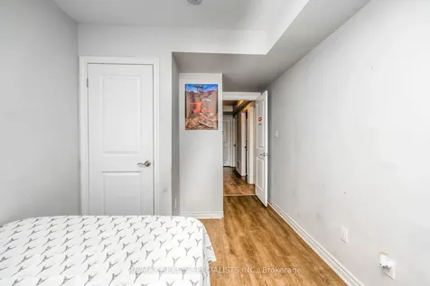246 Penetanguishene Road Barrie ON L4M 7C2