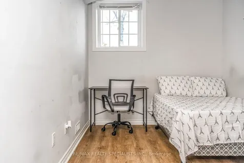 246 Penetanguishene Road Barrie ON L4M 7C2