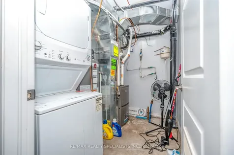 246 Penetanguishene Road Barrie ON L4M 7C2