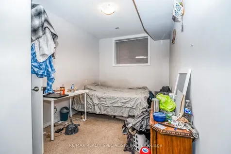 246 Penetanguishene Road Barrie ON L4M 7C2