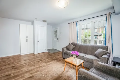 246 Penetanguishene Road Barrie ON L4M 7C2