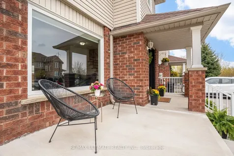 94 Thrushwood Drive Barrie ON L4N 0Z1