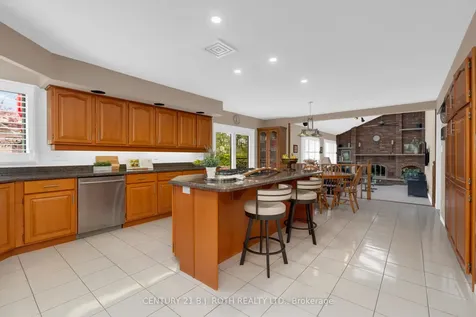 360 Codrington Street Barrie ON L4M 1T2