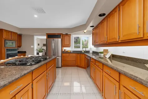 360 Codrington Street Barrie ON L4M 1T2