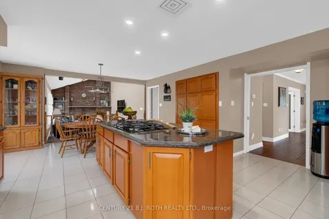 360 Codrington Street Barrie ON L4M 1T2