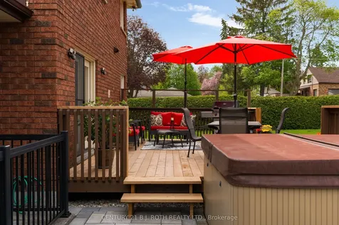 360 Codrington Street Barrie ON L4M 1T2
