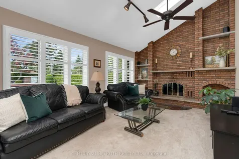 360 Codrington Street Barrie ON L4M 1T2