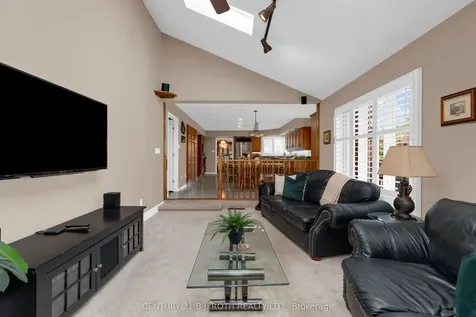 360 Codrington Street Barrie ON L4M 1T2