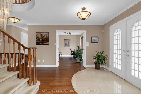 360 Codrington Street Barrie ON L4M 1T2