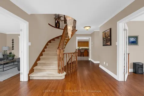 360 Codrington Street Barrie ON L4M 1T2
