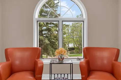 360 Codrington Street Barrie ON L4M 1T2