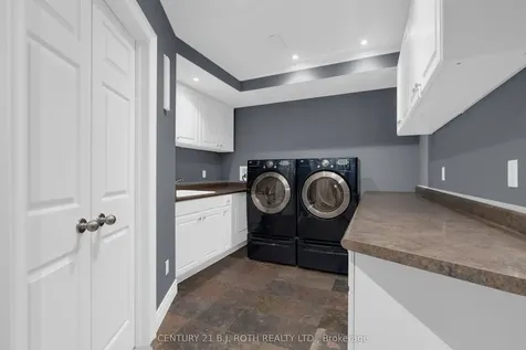 360 Codrington Street Barrie ON L4M 1T2