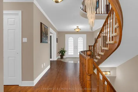 360 Codrington Street Barrie ON L4M 1T2