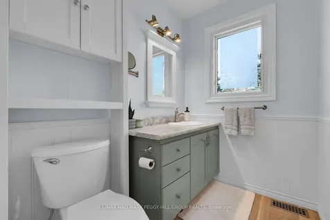 207 Clarence Street Clearview ON L0M 1S0