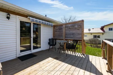 207 Clarence Street Clearview ON L0M 1S0