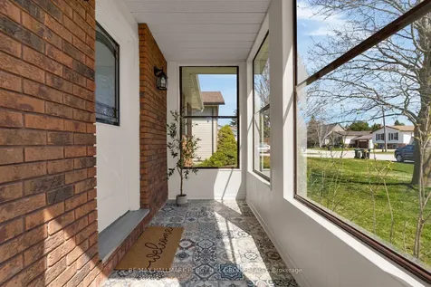 207 Clarence Street Clearview ON L0M 1S0