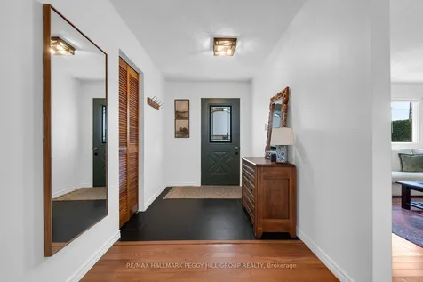 207 Clarence Street Clearview ON L0M 1S0