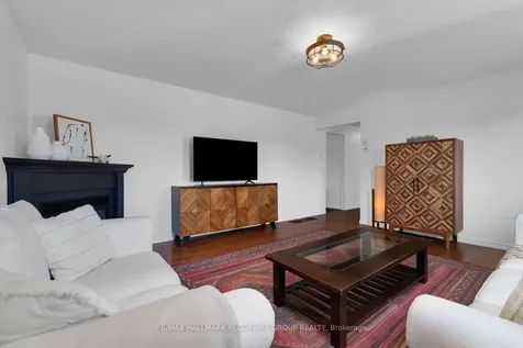 207 Clarence Street Clearview ON L0M 1S0