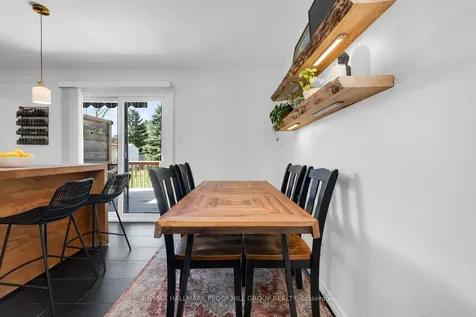 207 Clarence Street Clearview ON L0M 1S0
