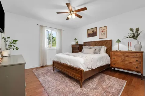207 Clarence Street Clearview ON L0M 1S0