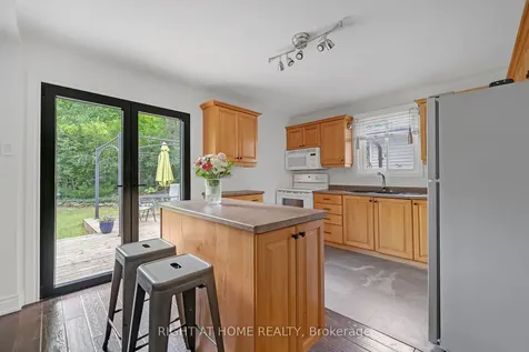 361 Hickling Trail Barrie ON L4M 6A4