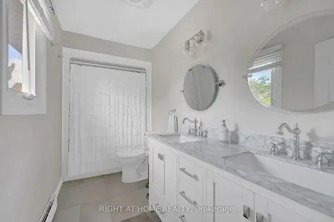 361 Hickling Trail Barrie ON L4M 6A4