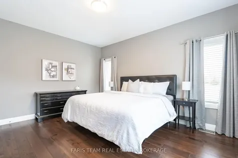 5 Breanna Boulevard Oro-medonte ON L3V 6H2