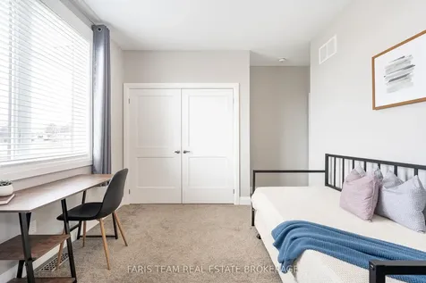 5 Breanna Boulevard Oro-medonte ON L3V 6H2