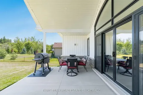 5 Breanna Boulevard Oro-medonte ON L3V 6H2